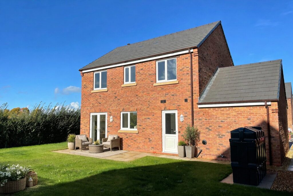 3 Herriman Close - 10