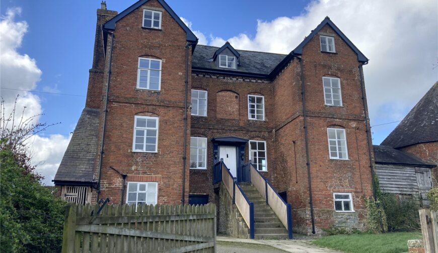 Red House Farmhouse, Lydbury North - Picture No. 55