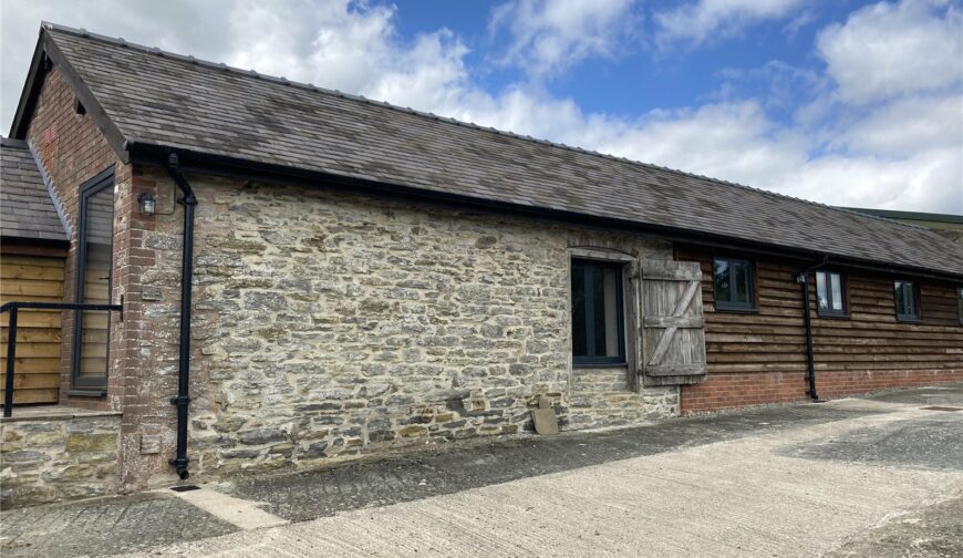 Red House Farmhouse, Lydbury North - Picture No. 97