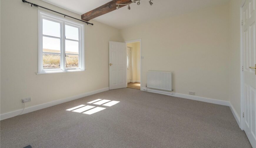 2 Parton Wood, Winnington - Picture No. 05