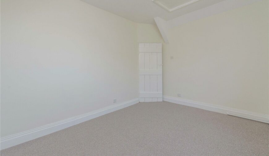 2 Parton Wood, Winnington - Picture No. 08