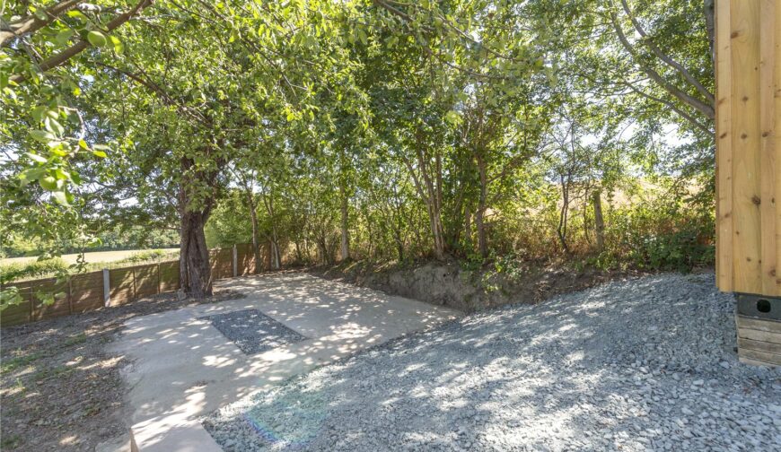 2 Parton Wood, Winnington - Picture No. 13