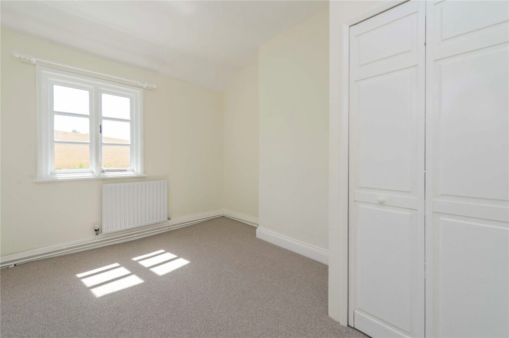 2 Parton Wood, Winnington - Picture No. 16