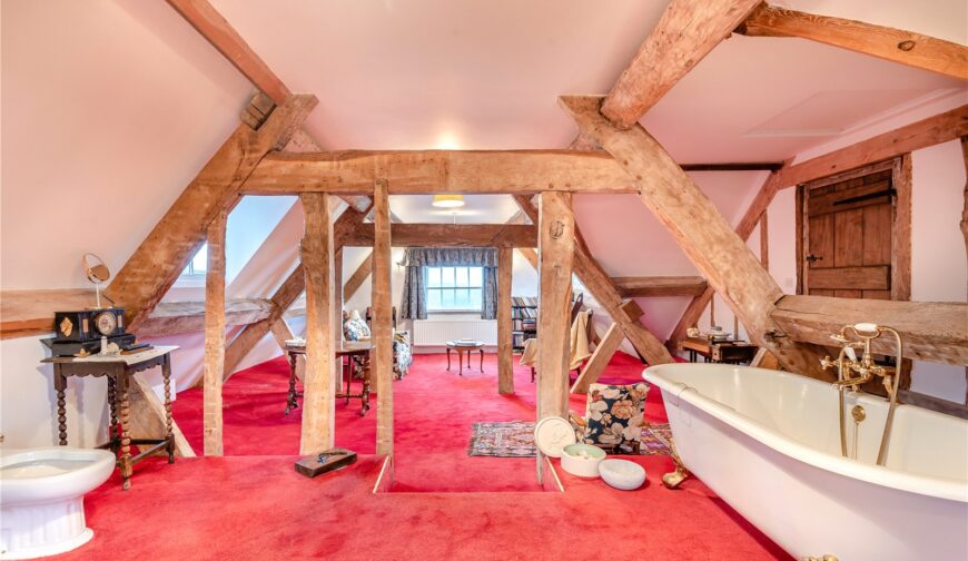 Golding Hall - Picture No. 10