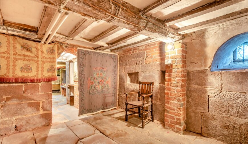 Golding Hall - Picture No. 17