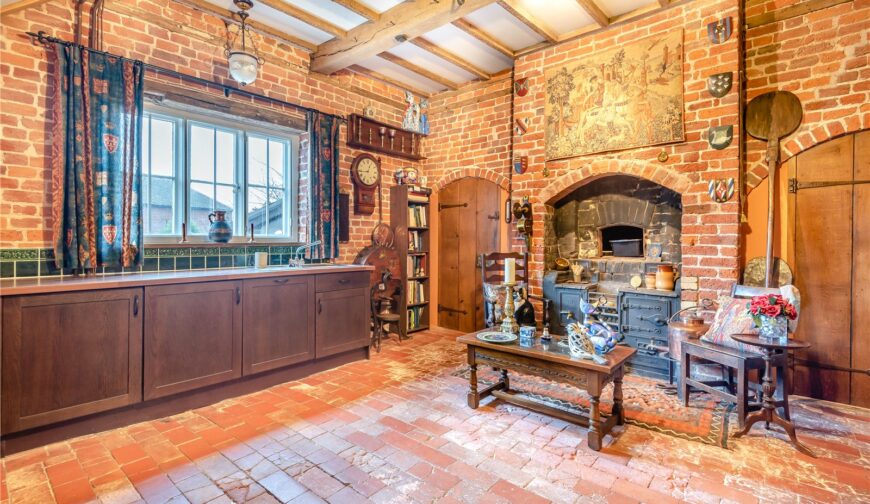 Golding Hall - Picture No. 19