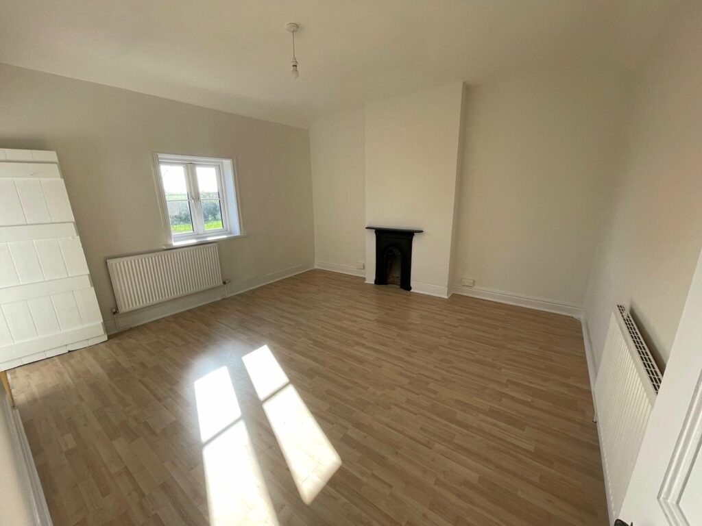 1 The Pikes, Elbridge - Picture No. 09