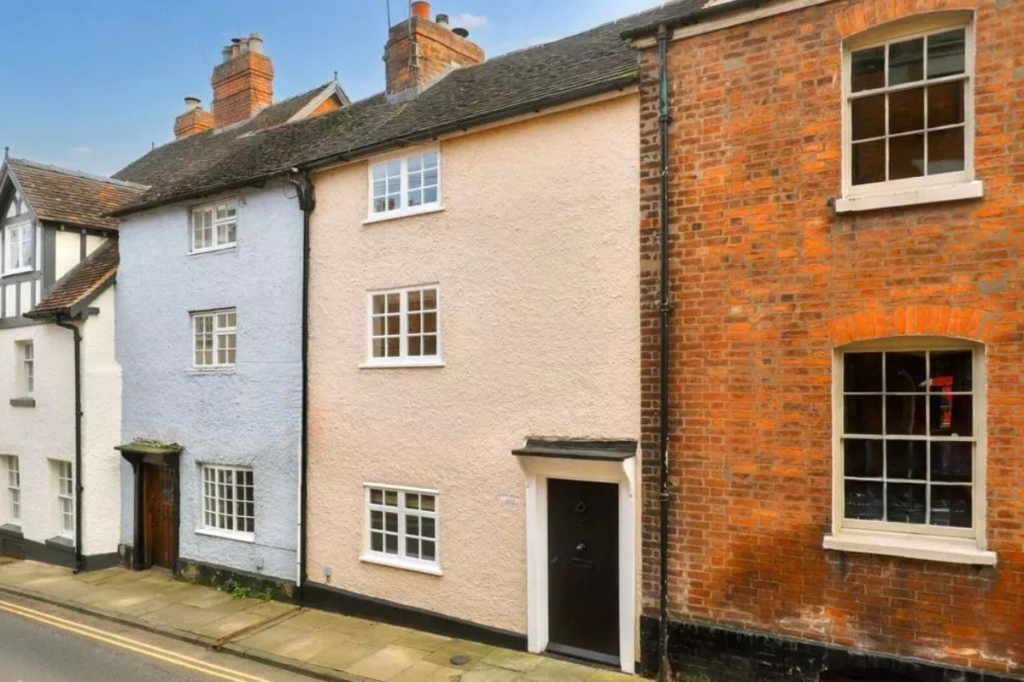 Charming Two-Bedroom Cottage for Sale in Ludlow Town Centre