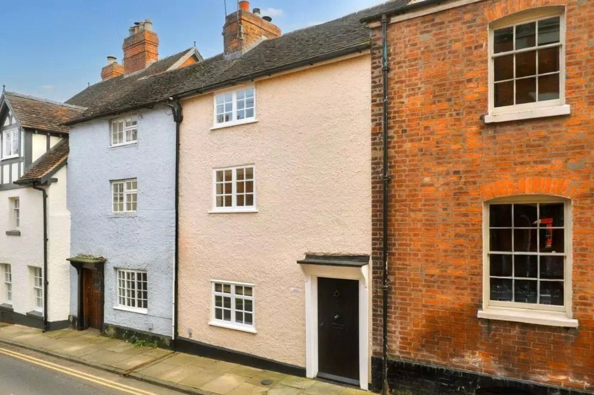 Charming Two-Bedroom Cottage for Sale in Ludlow Town Centre