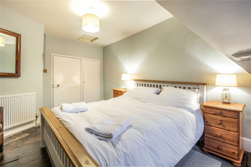 6 Dogpole - Bedroom
