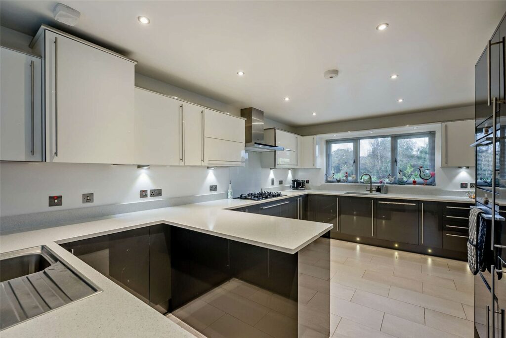 1 Minton Court - 4
