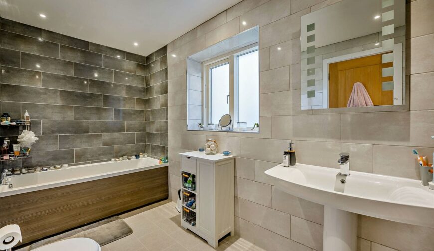 1 Minton Court - 23