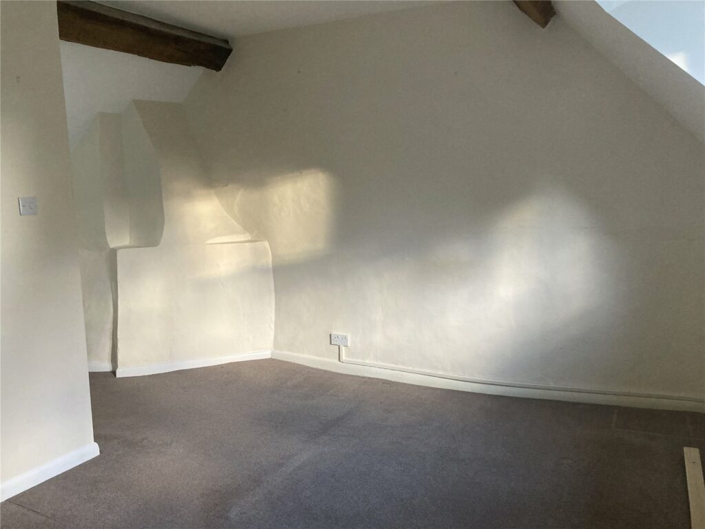 Flat 8 AlmsHouses - Picture No. 13