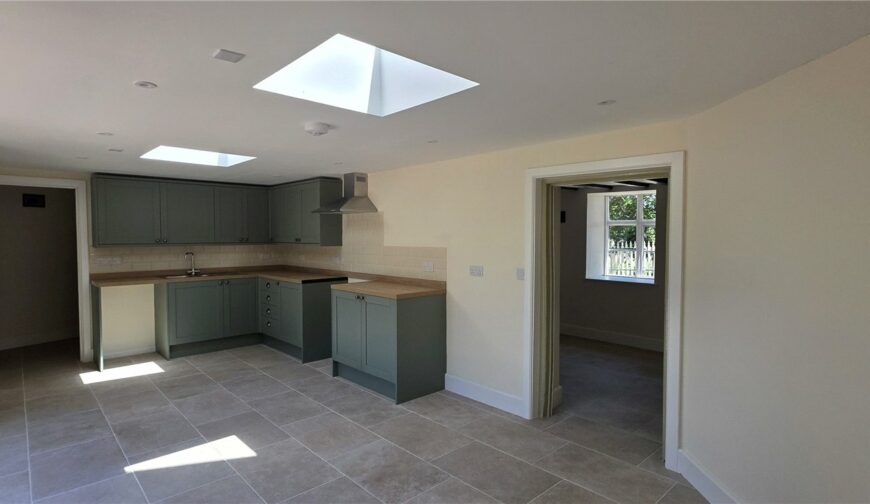 Wenlock Lodge - Picture No. 12