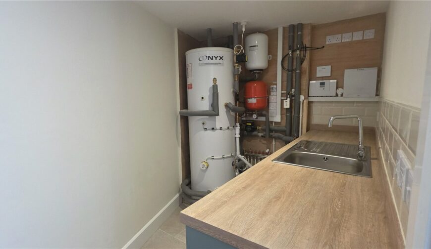 Wenlock Lodge - Picture No. 15