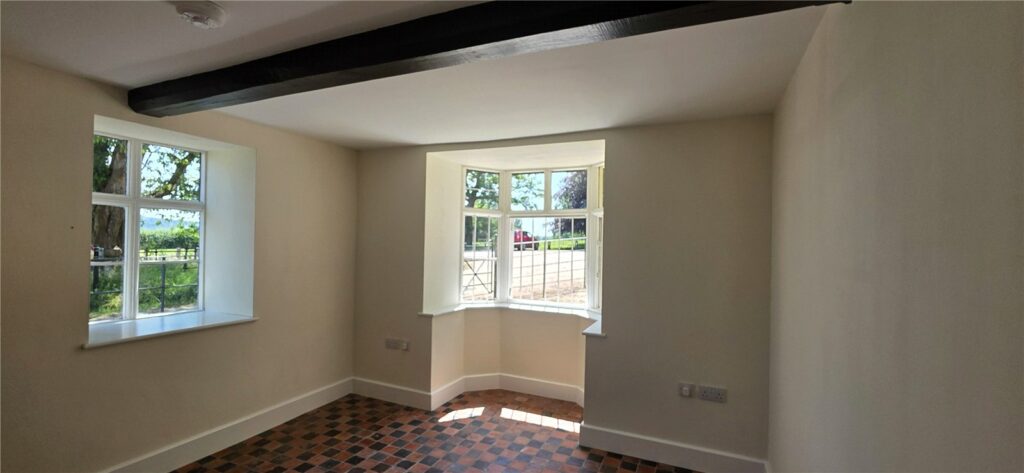 Wenlock Lodge - Picture No. 16