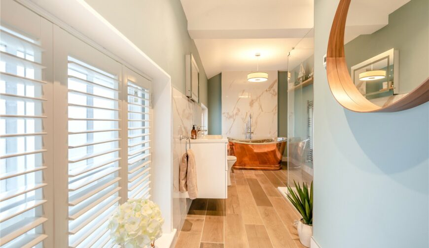 1 Apley Park Mews, Apley Park - Family Bathroom