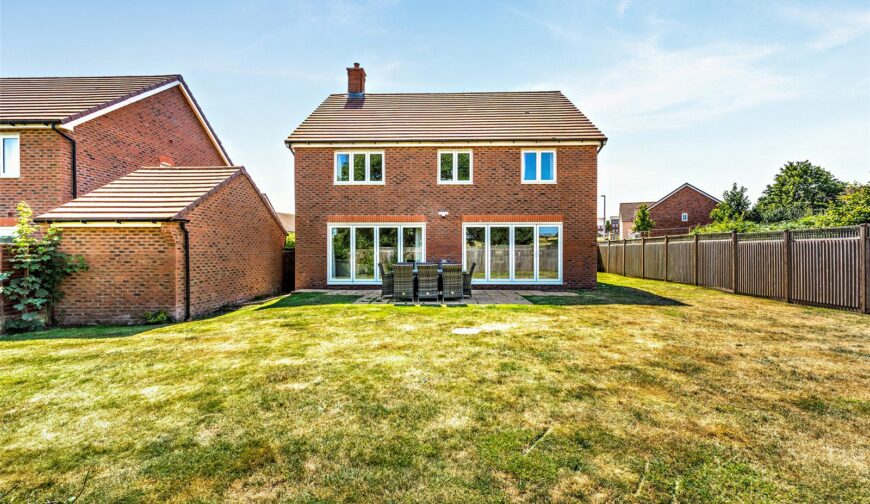 3 Delune Crescent - 18