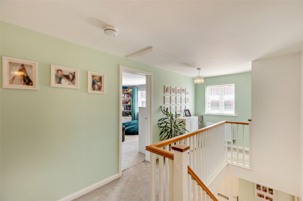 3 Delune Crescent - 16