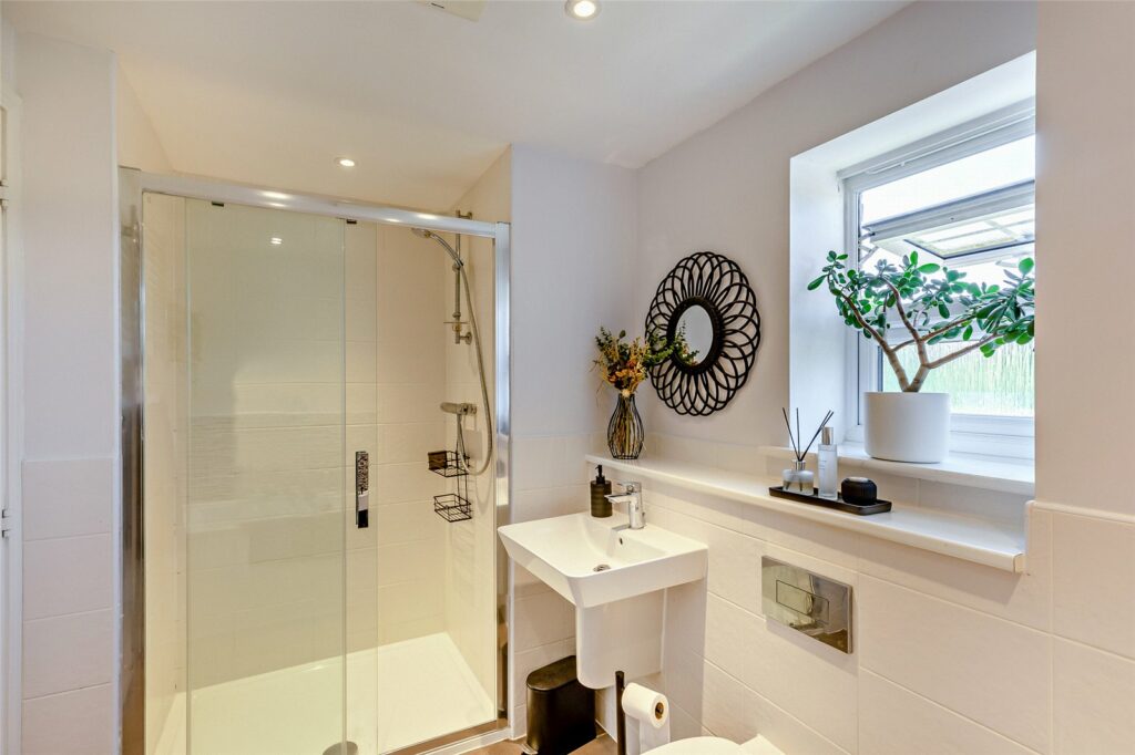 3 Delune Crescent - 13