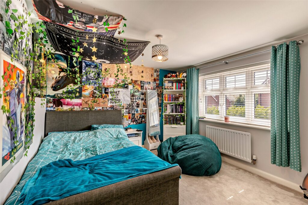 3 Delune Crescent - 16