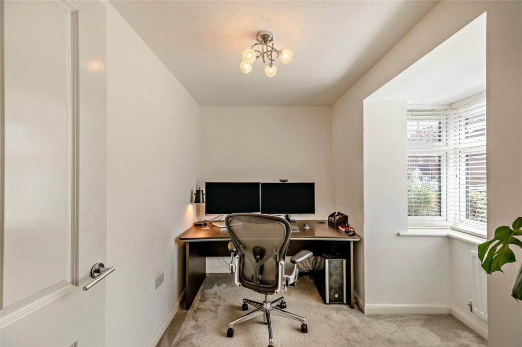 3 Delune Crescent - 10