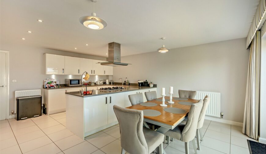 3 Delune Crescent - 3