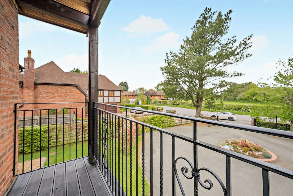 Leondari Manor, Station Road - 25