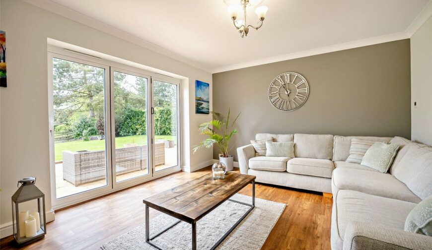 Leondari Manor, Station Road - 6