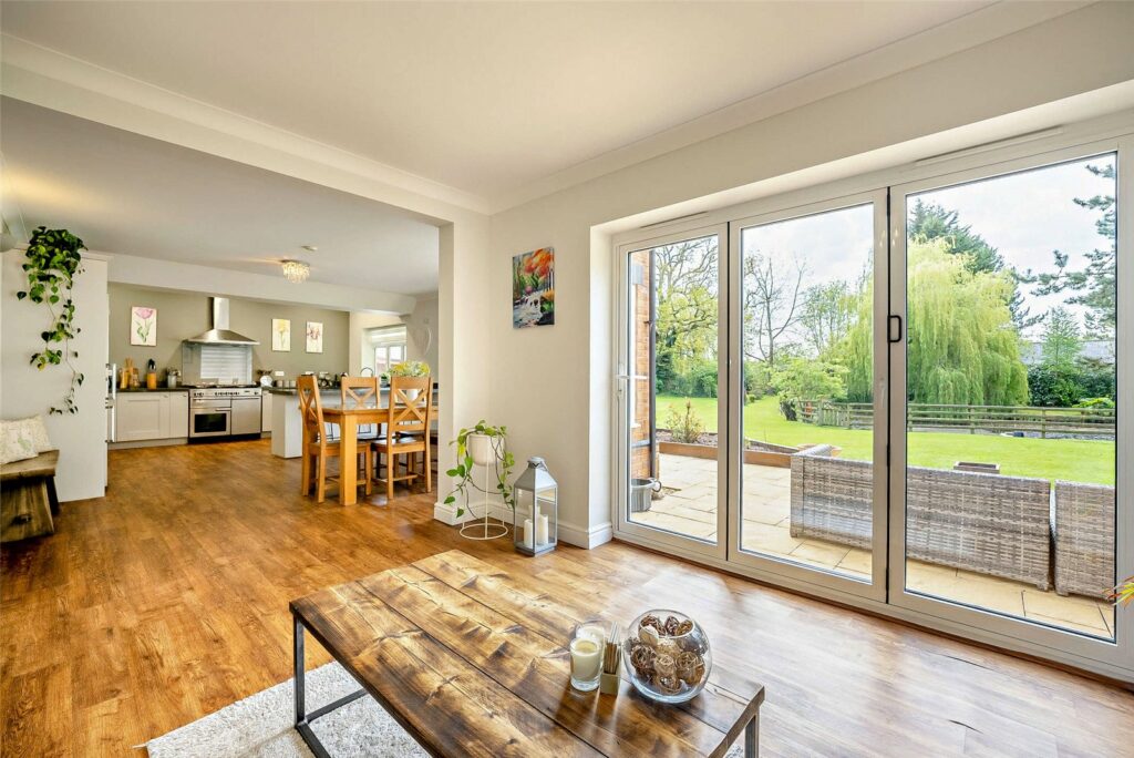 Leondari Manor, Station Road - 7