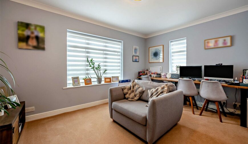 Leondari Manor, Station Road - 9