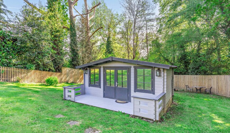 1 Rad Valley Gardens - Home Office