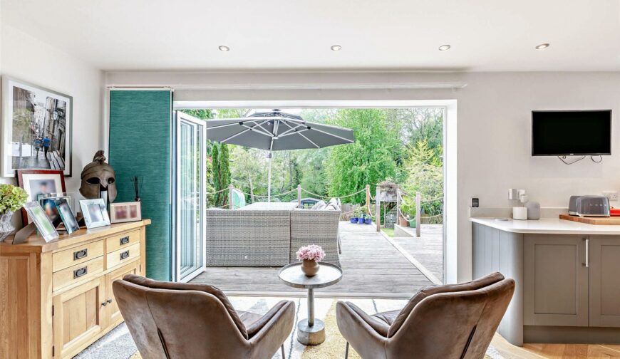 1 Rad Valley Gardens - Bi Folds