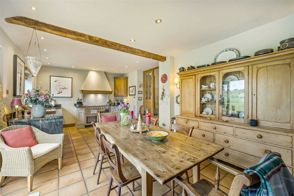 The Long Barn, Longden - 10