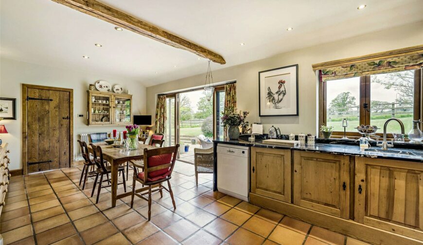 The Long Barn, Longden - 12