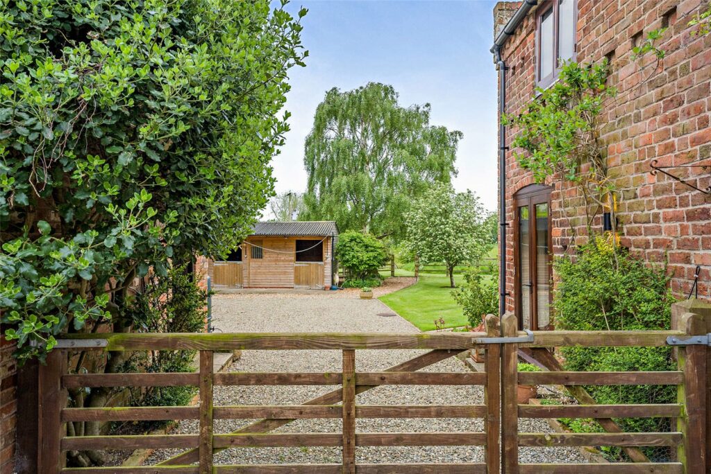 The Long Barn, Longden - 19