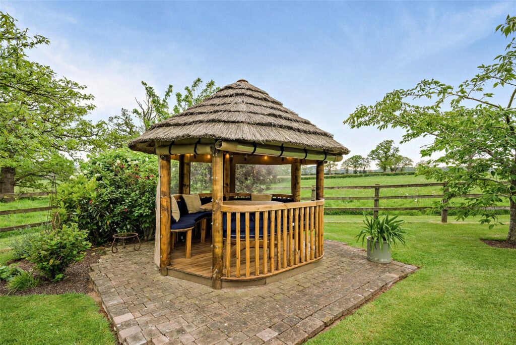 The Long Barn, Longden - 22