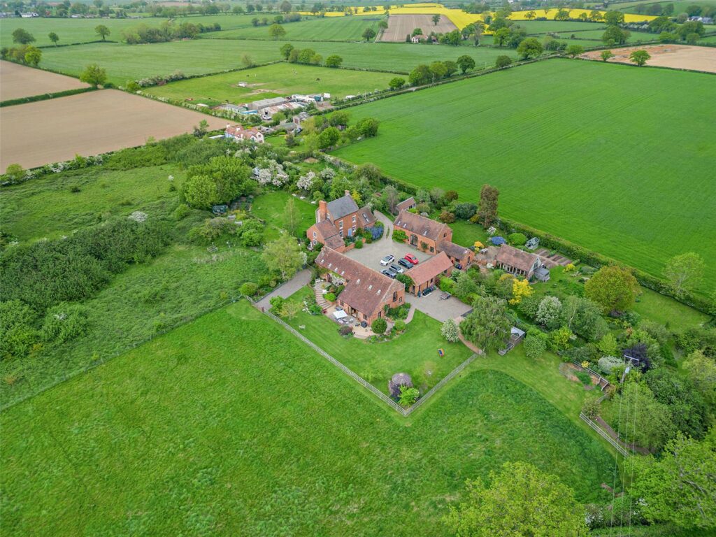 The Long Barn, Longden - 25