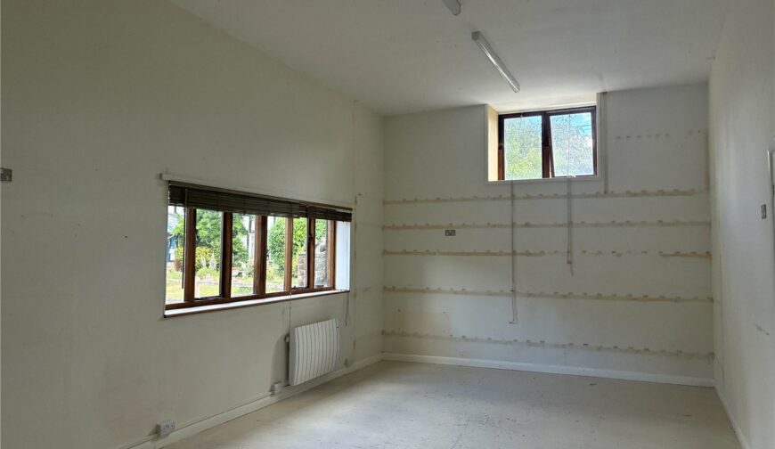 Reading Room, Brampton Bryan - Picture No. 03