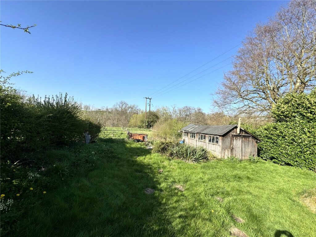 Cornes The Cottage, Offley Hay - Picture No. 06
