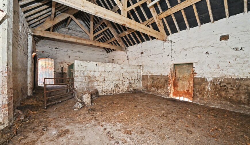 Barns 4, 5 and 6 Brockton Hall, Brockton - Picture No. 10