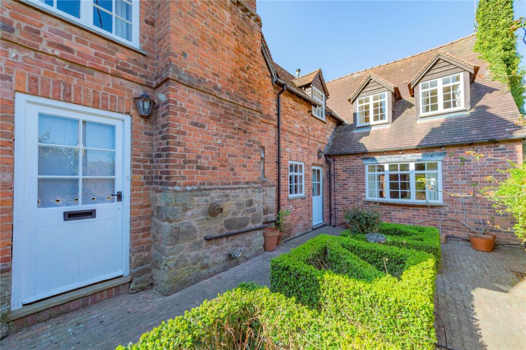 Rosecroft, Orleton - 25