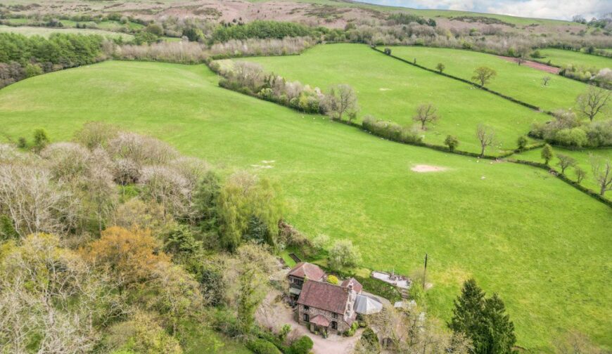 Manor Farm Cottage, Abdon - Picture No. 5