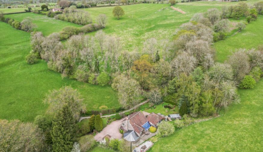 Manor Farm Cottage, Abdon - Picture No. 6