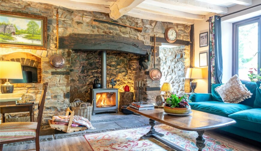 Manor Farm Cottage, Abdon - Picture No. 9