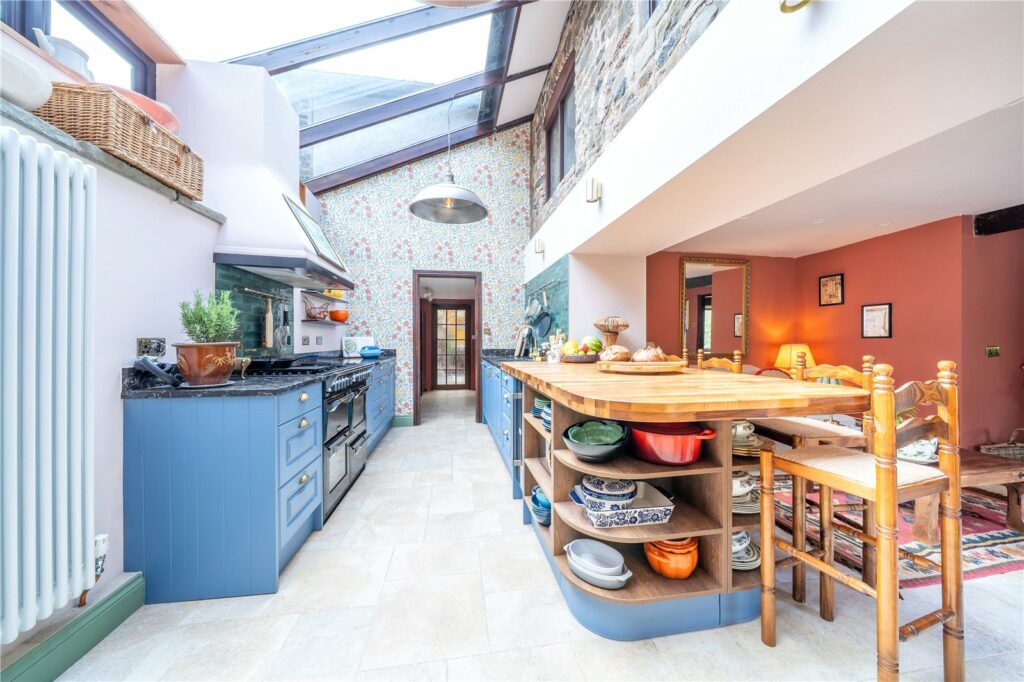 Manor Farm Cottage, Abdon - Picture No. 13