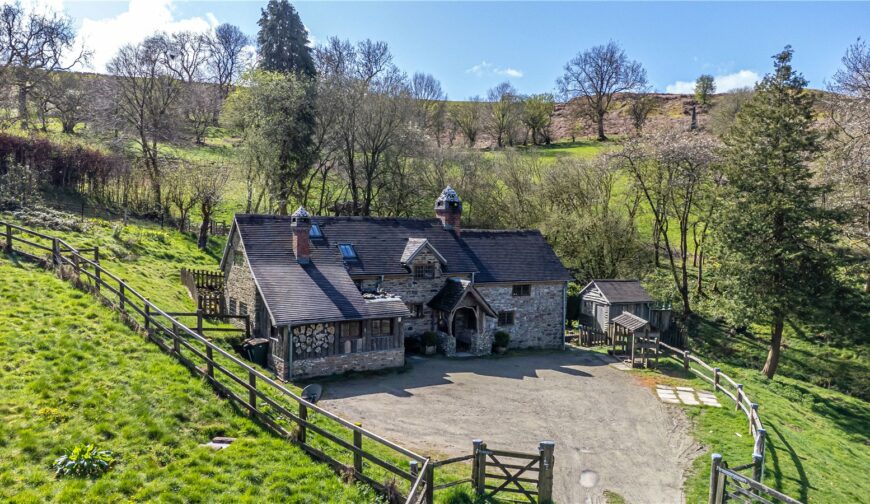 Rose Cottage, Cockshutford - Picture No. 20