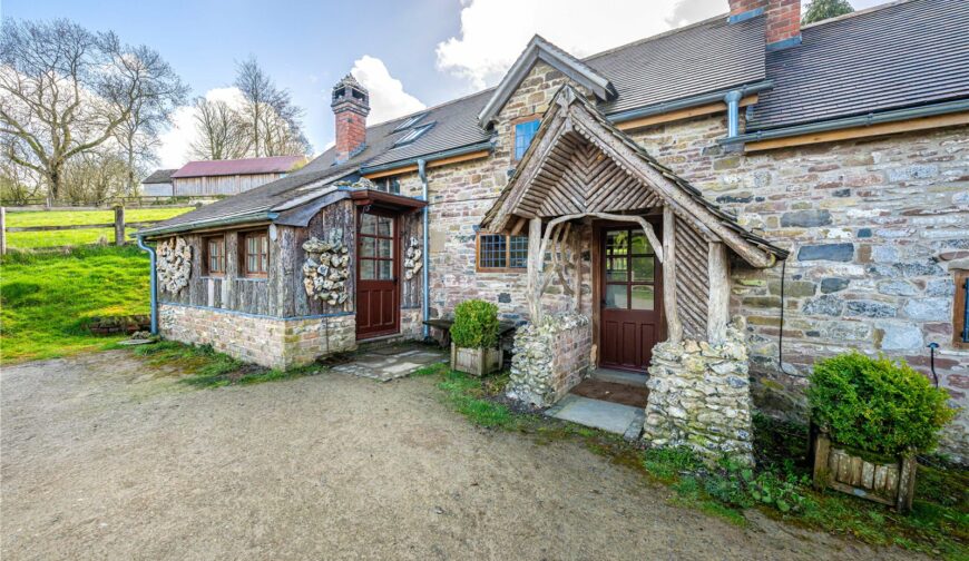 Rose Cottage, Cockshutford - Picture No. 15
