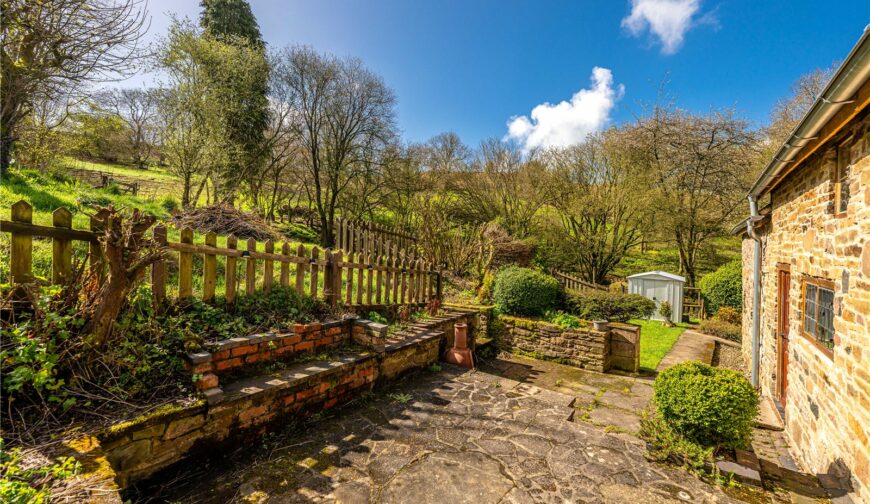 Rose Cottage, Cockshutford - Picture No. 18