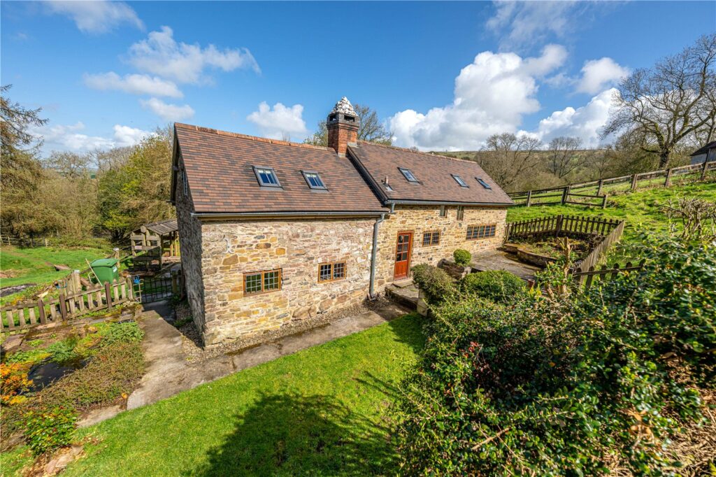 Rose Cottage, Cockshutford - Picture No. 16